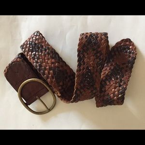 American Eagle Outfitters Accessories - American Eagle outfitters brown braided belt American Eagle Outfitters Accessories - American Eagle outfitters brown braided belt